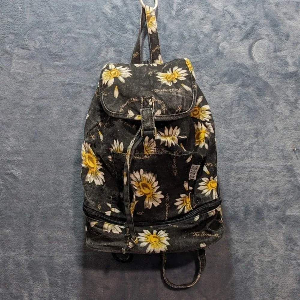 Vintage Sassaby Daisy Floral Mini Backpack Black He Loves Me 90s Sling Bag Y2K